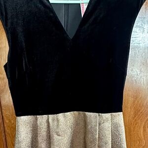 Ellen Tracy Black and Gold Formal Floor-Length Gown - Size 2